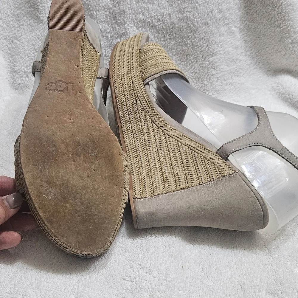 UGG Australia Fitchie Platform Wedge Sandals 1006844 Oyster Tan beige size 8